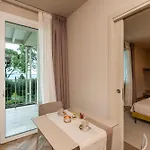 Bed & Breakfast La And 4*