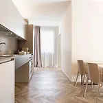 La And Bed & Breakfast