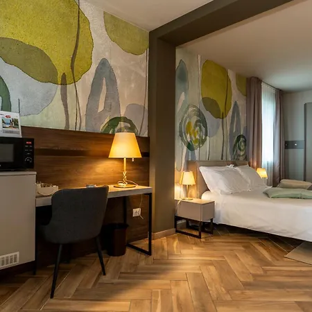 La And 3* Moniga del Garda